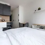 Central Tiny Flat, 1Gb Wifi, Smart Tv, Air Condition