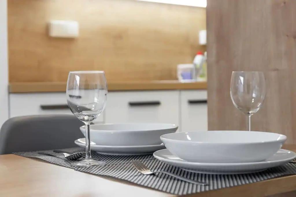 Tiny Flat, 1gb Wifi, Smart Tv, Air Condition Appartamento *